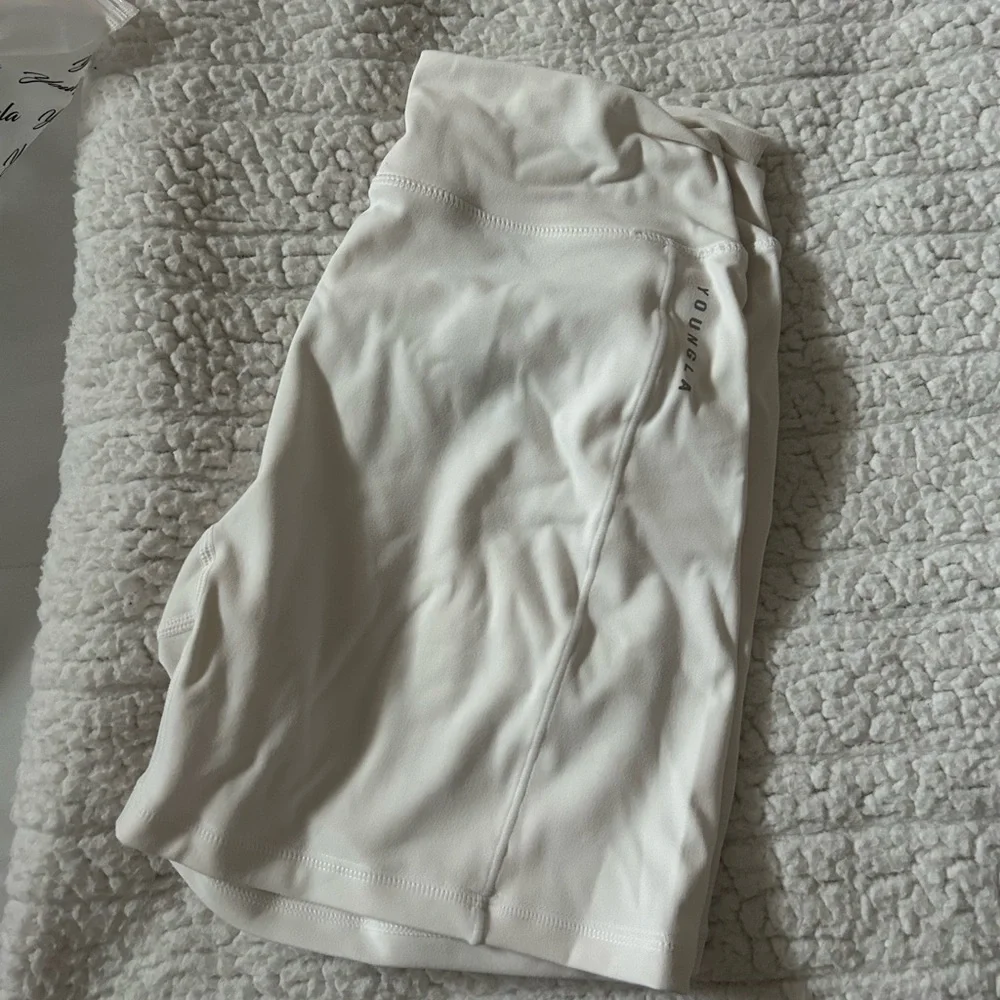 Elevate shorts 5” - Picture 6 of 7